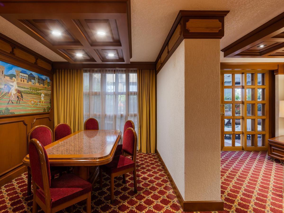Exe Alameda Reforma Hotel Kota Meksiko Bagian luar foto